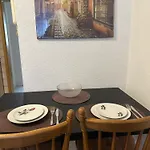 شقة 12 Brühl